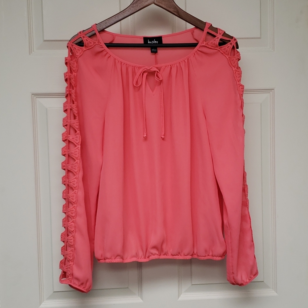 Super Cute Lace Cut Out Arms Coral Top Size L